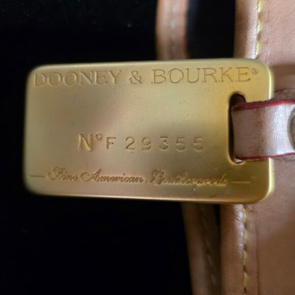 Dooney & Bourke Cabriolet Canvas and Leather Bucket Bag Vintage - Picture 5 of 16